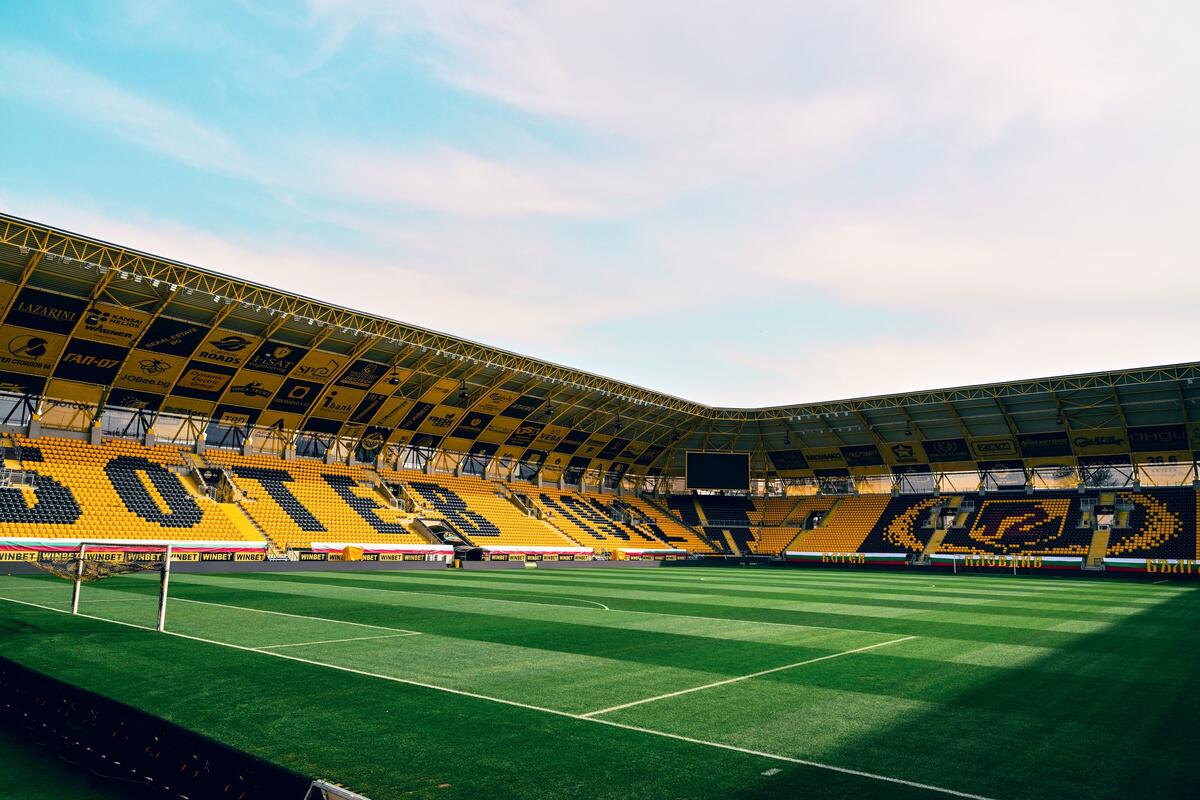 Fotografija uz vijest: Bugarska izgradila moderan stadion u Plovdivu, Crna Gora i dalje bez završetka objekta u Prijestonici