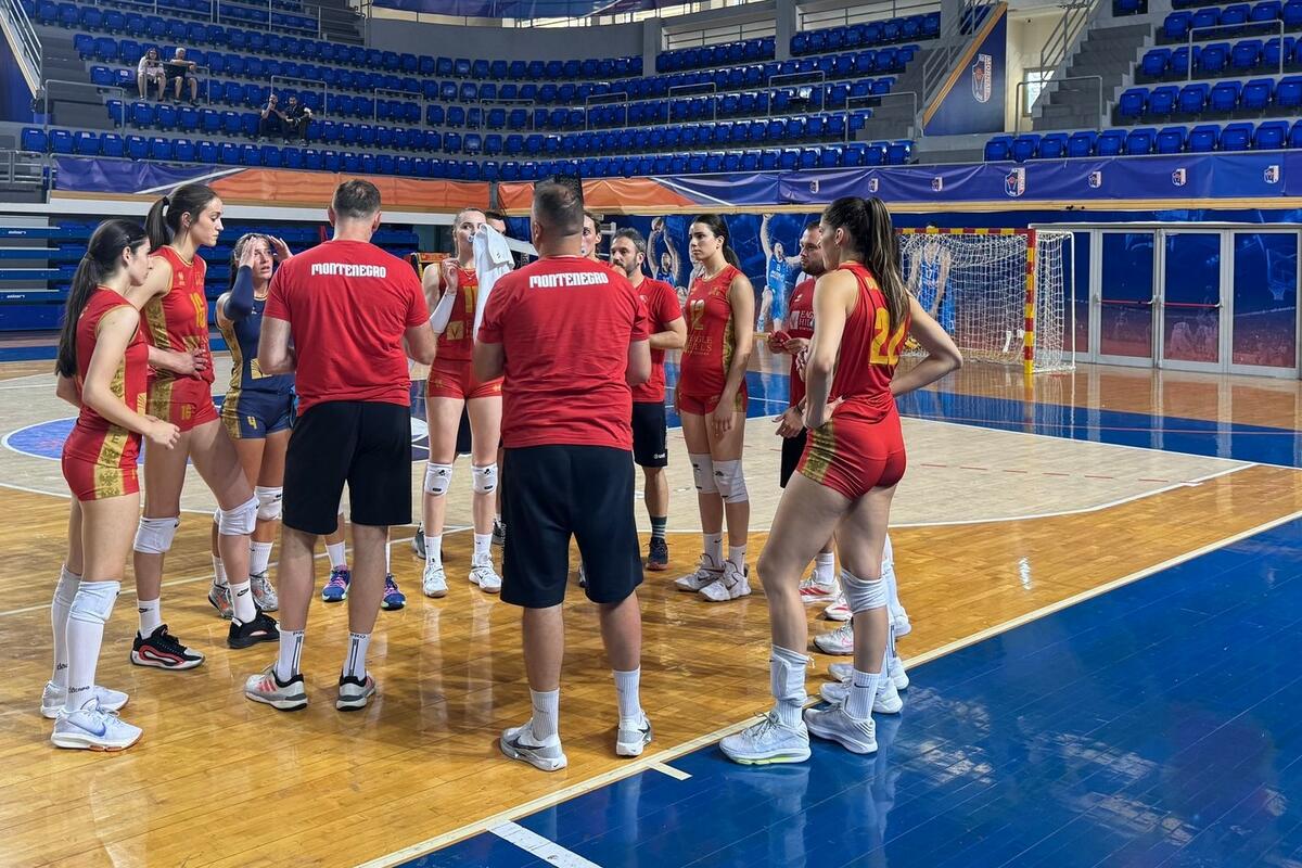 Fotografija uz vijest: Crvene dame povele, BiH preokrenula u Baru pred Evropsku ligu