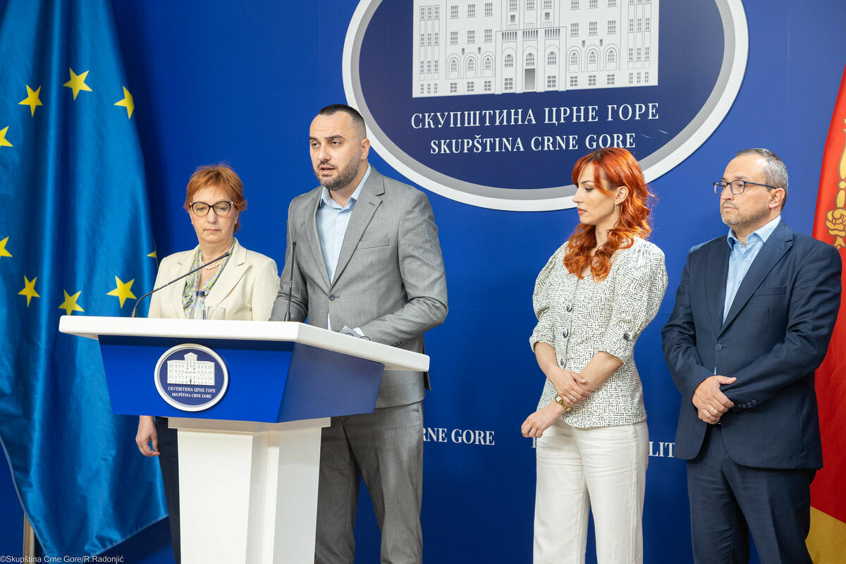 Fotografija uz vijest: Demokrate predlažu pravo na produženi vikend jednom mjesečno