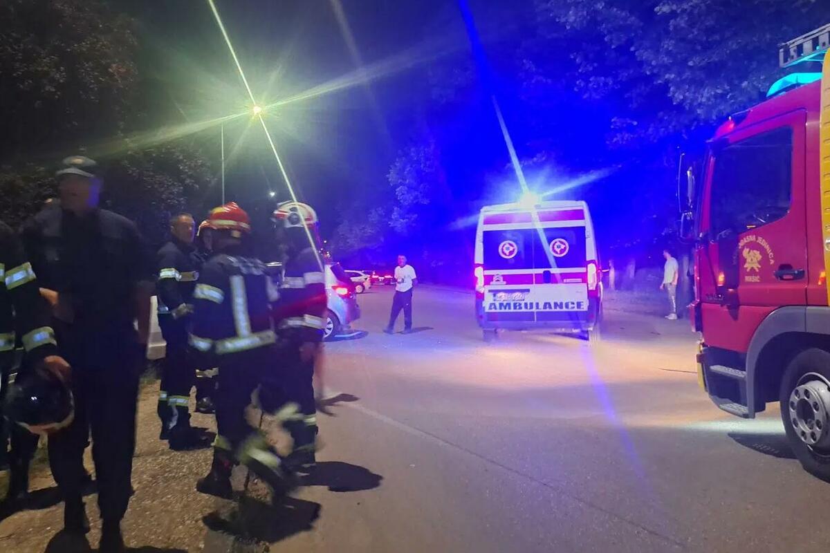 Fotografija uz vijest: Dvoje tinejdžera poginulo, jedna osoba životno ugrožena u saobraćajnoj nesreći kod Nikšića