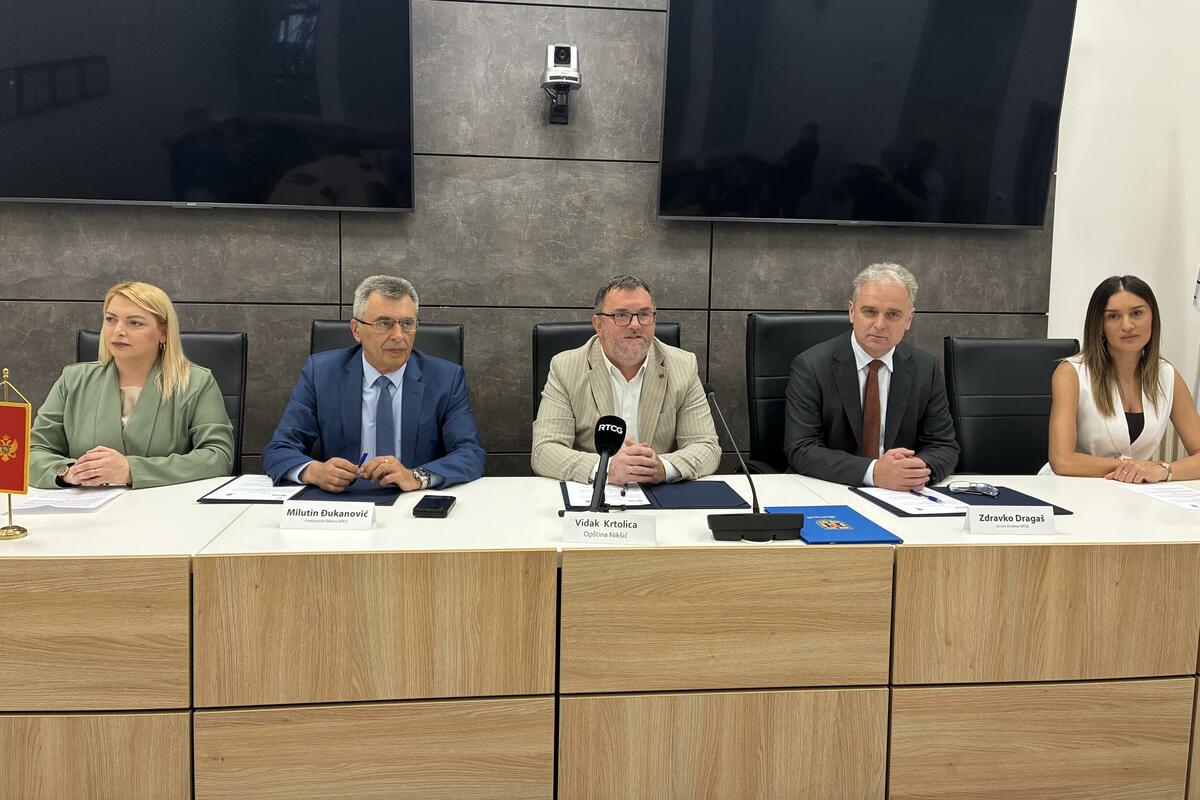 Fotografija uz vijest: EPCG i Opština Nikšić pokreću program obroka za 200 socijalno ugroženih građana