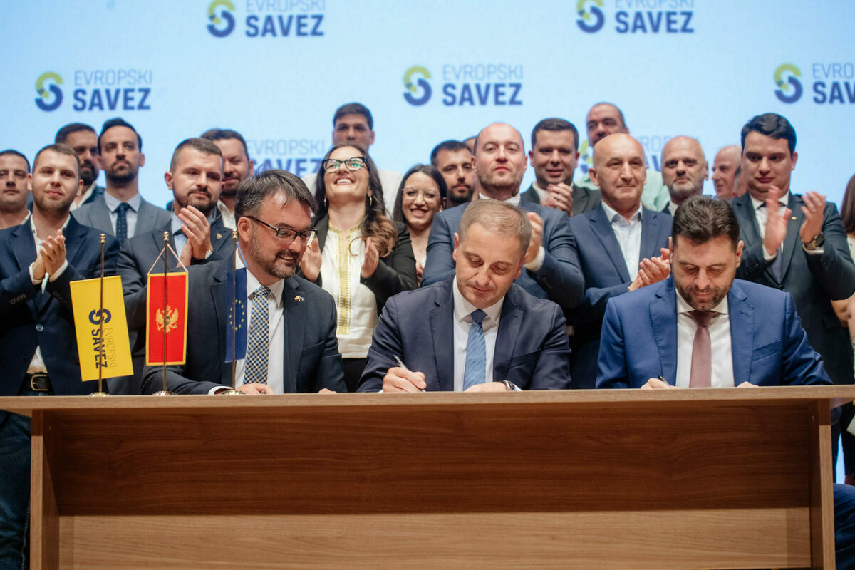 Fotografija uz vijest: Evropski savez jači za tri nove partije - SEP, BDP i Pokret za Tuzi pristupaju