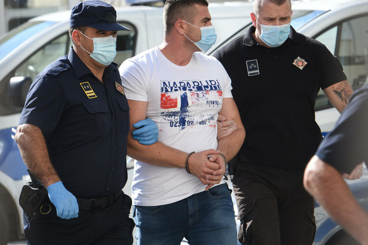 Fotografija uz vijest: Građanski aktivista Gezović prijavio prijetnje tokom snimanja nelegalne gradnje na Kavču