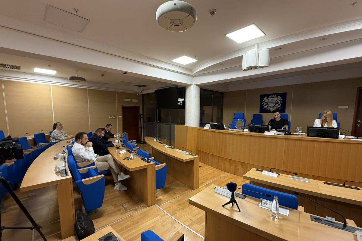 Fotografija uz vijest: Grupa NVO: Izbor Nelević za članicu Savjeta RTV "Podgorica" ponovo blokirali PES i koalicioni partneri
