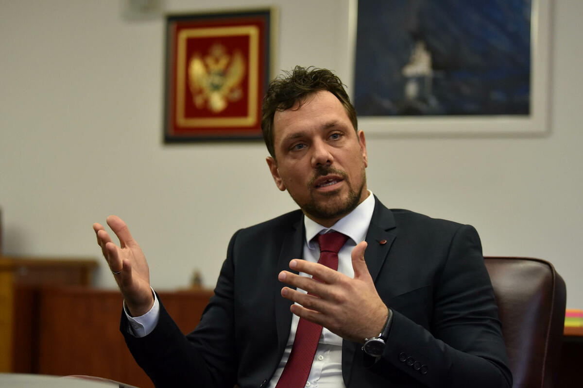 Fotografija uz vijest: Kadić na Fejsbuku slavio Mladića, Vuksanović lajkovao