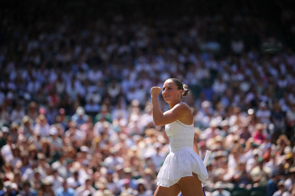 Fotografija uz vijest: Kostjuk i Noskova zakazale duel u polufinalu Vimbldona