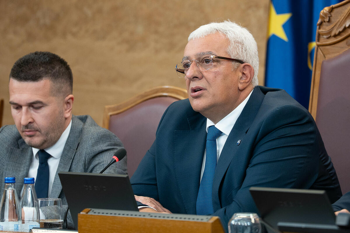 Fotografija uz vijest: Mandić čestitao Studentskoj listi na pobjedi i zahvalio dosadašnjim vlastima u Srbiji
