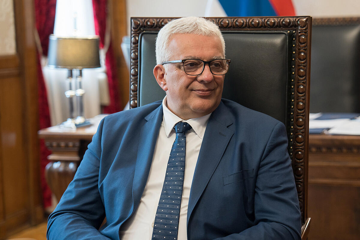 Fotografija uz vijest: Mandić uputio saučešće povodom smrti Ratka Mladića