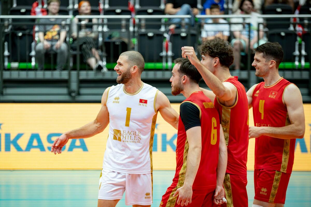 Fotografija uz vijest: Muška odbojkaška reprezentacija Crne Gore u Portugalu: Prvi rival domaćin Matosinjoša