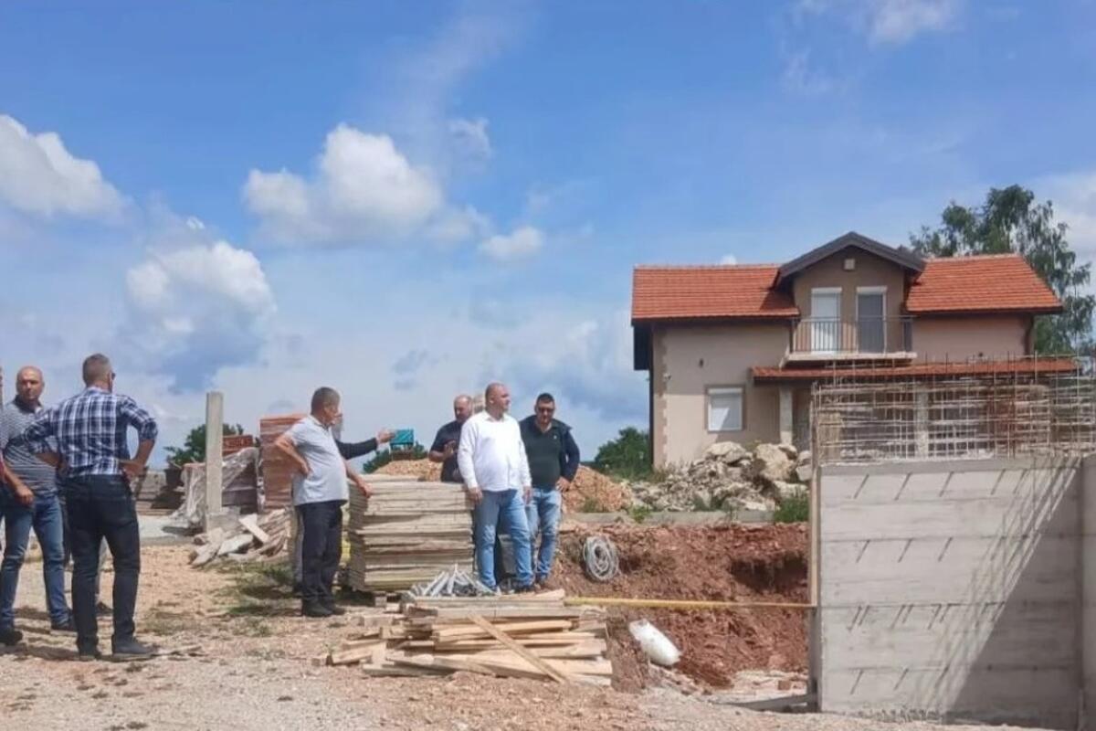 Fotografija uz vijest: Nastavljeni radovi na seoskom vodovodu „Troje česme" u Pljevljima