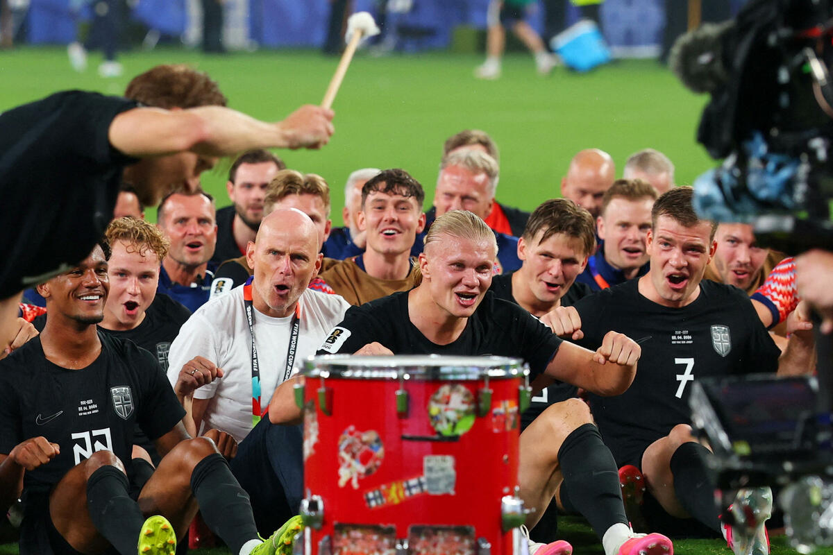 Fotografija uz vijest: Norvežani u crnim dresovima izborili nokaut fazu Mundijala