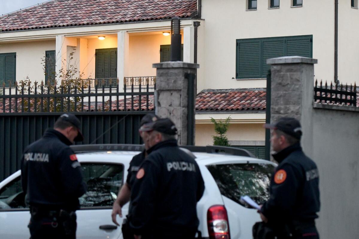 Fotografija uz vijest: Ombudsman traži posebne smjernice za policiju u prisustvu djece tokom pretresa