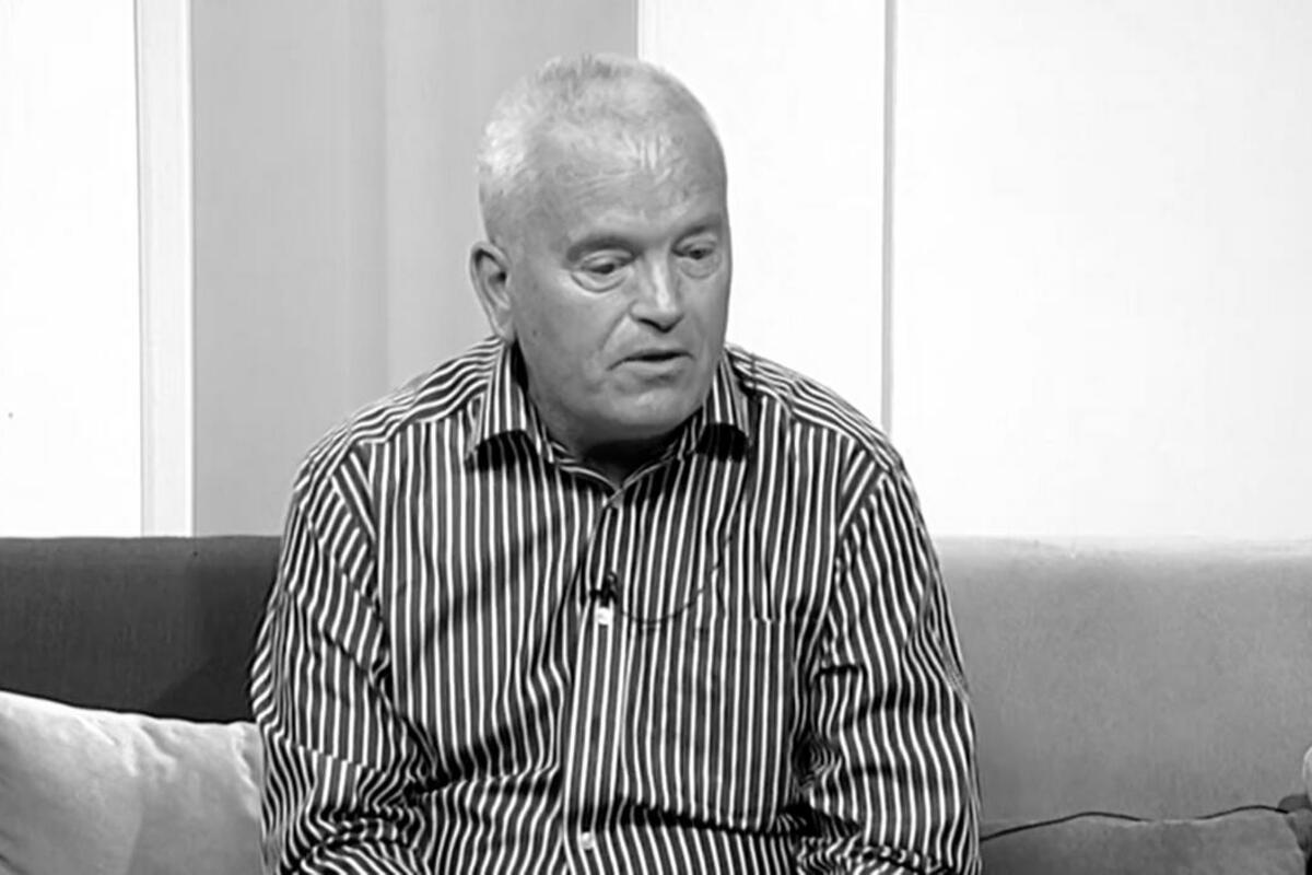 Fotografija uz vijest: Preminuo crnogorski pjesnik i književni kritičar Bogić Rakočević