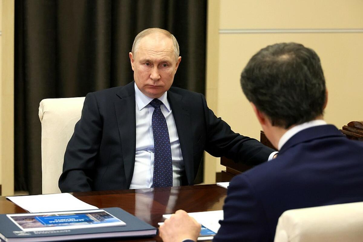 Fotografija uz vijest: Putin militarizuje rusku elitu