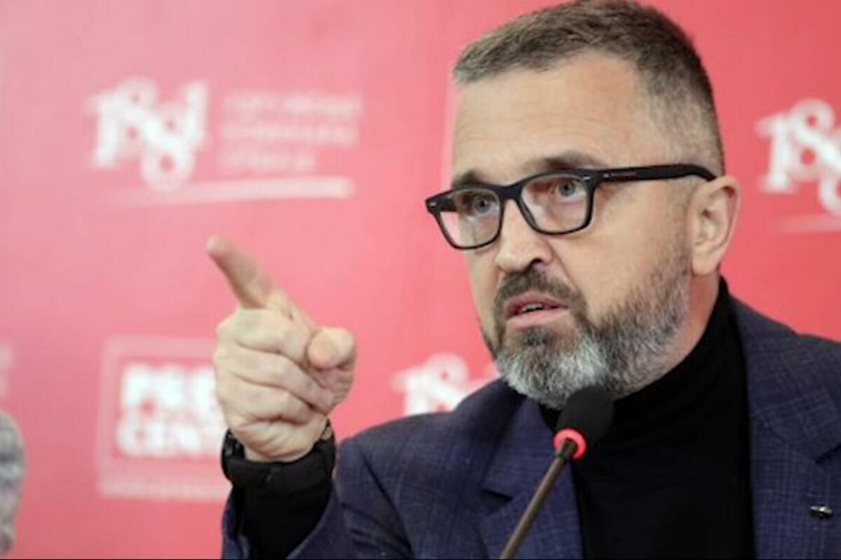 Fotografija uz vijest: Različiti stavovi o zabrani ulaska Vučićeviću u Crnu Goru