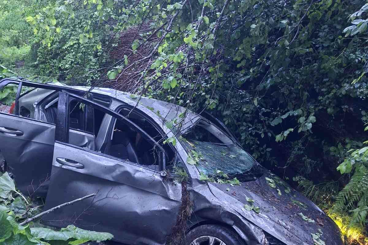 Fotografija uz vijest: Saobraćajna nezgoda kod Slijepač Mosta: Dvije osobe lakše povrijeđene