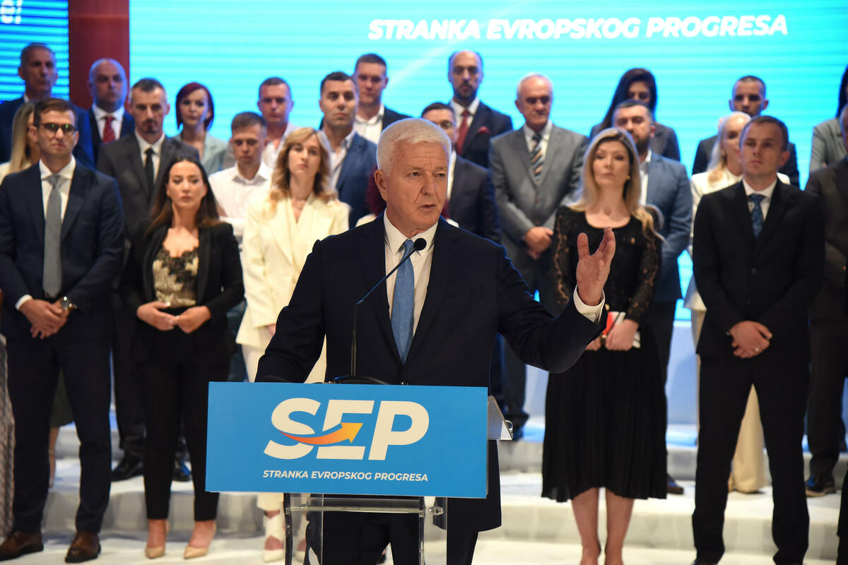 Fotografija uz vijest: SEP odao poštu herojima palim za slobodnu Crnu Goru: Žrtve predaka su temelj 21. maja