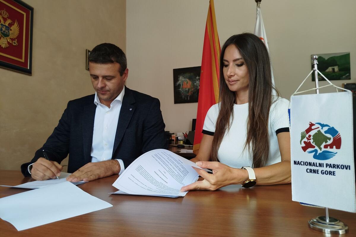 Fotografija uz vijest: Sindikat medija i Nacionalni parkovi potpisali memorandum o saradnji