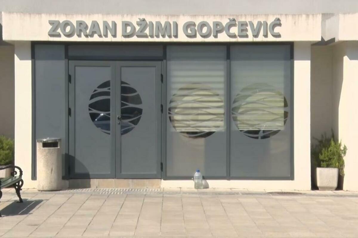 Fotografija uz vijest: Skupština usvojila izmjene Zakona o sportu koje utiču na ime bazena u Kotoru