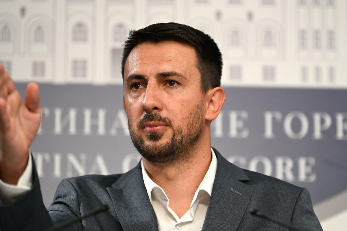 Fotografija uz vijest: Smailović pozvao poslanike da završe preostale obaveze iz EU agende do 15. oktobra