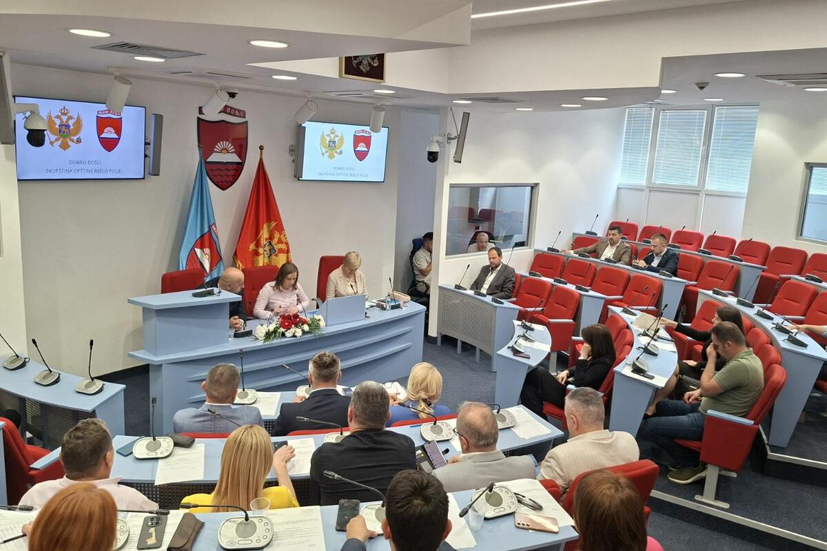 Fotografija uz vijest: SO Bijelo Polje usvojila 31 tačku dnevnog reda, uključujući elaborat o JU "Avdo Međedović" i lokaciju za centar za otpad