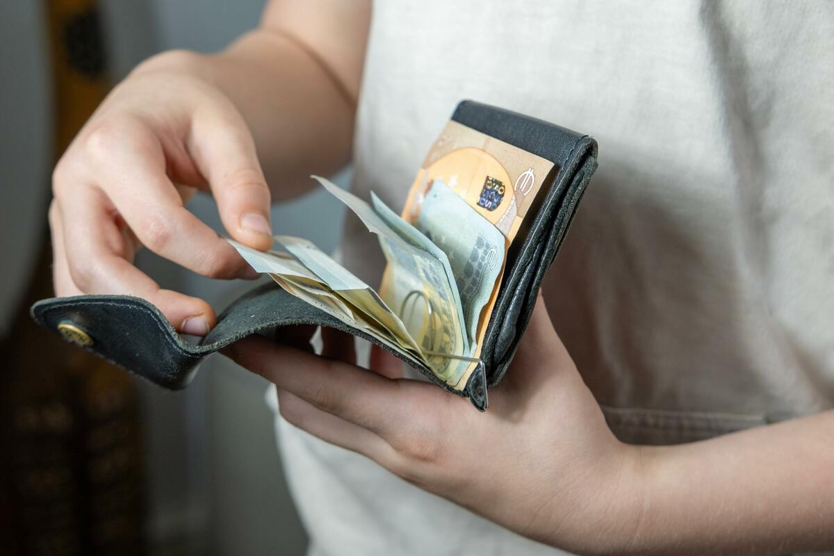 Fotografija uz vijest: Tivat: Podnijete krivične prijave protiv tri osobe zbog više krivičnih djela