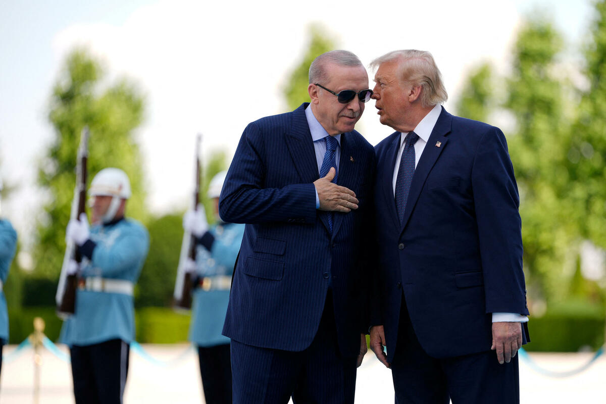 Fotografija uz vijest: Tramp razočaran NATO-om, ali oduševljen Erdoganom na samitu u Ankari