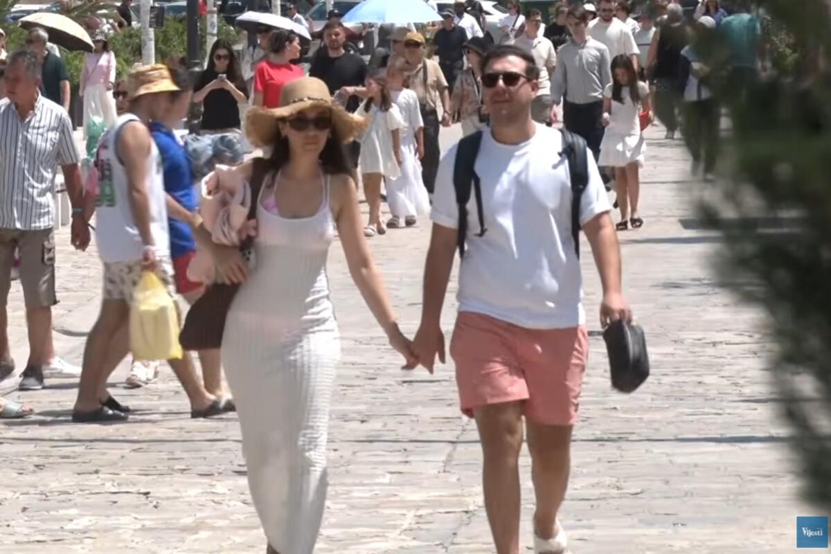 Fotografija uz vijest: U Budvi trenutno boravi 17.000 turista, uglavnom iz Evrope i regiona