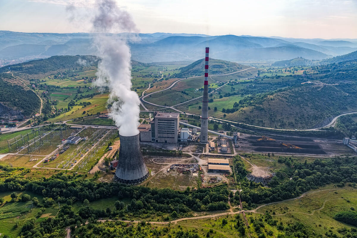 Fotografija uz vijest: Vidovdanski bilansi EPCG: skriveni ugovori i skupe posljedice