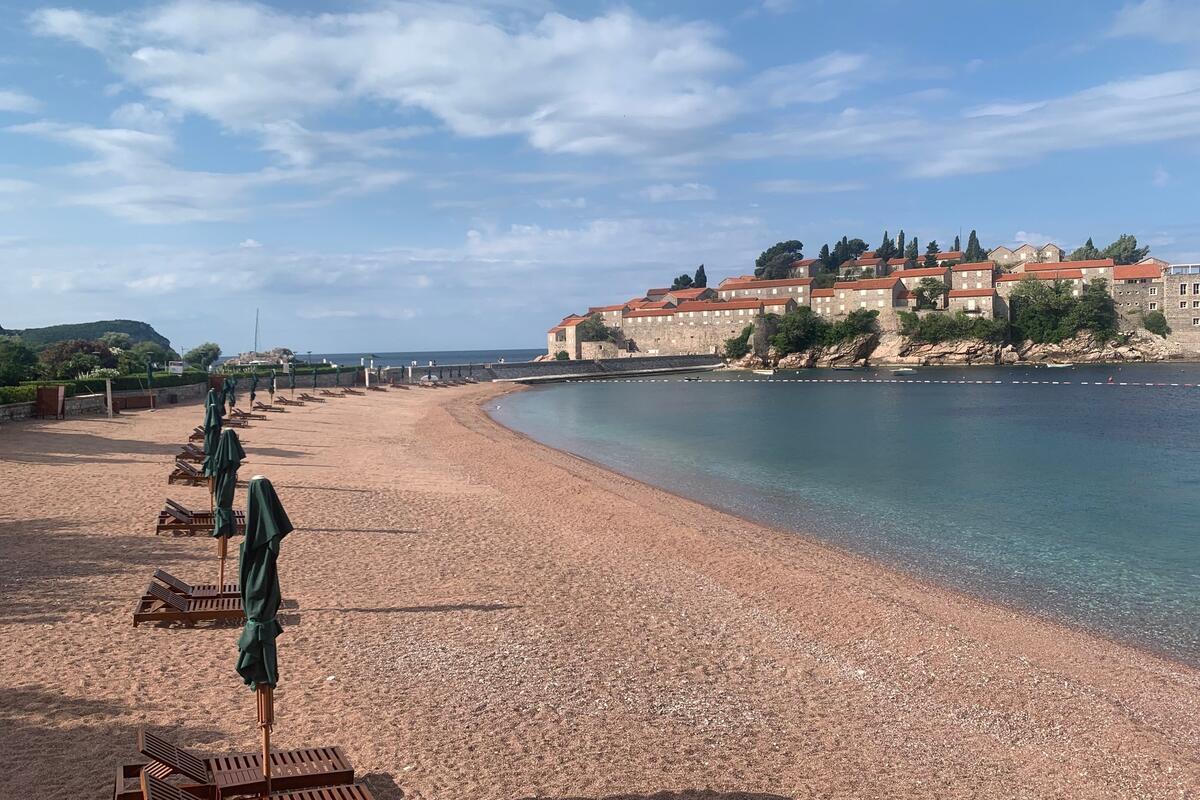 Fotografija uz vijest: Vila Miločer prima prve goste 22. maja, grad hotel Sveti Stefan otvara se 1. jula