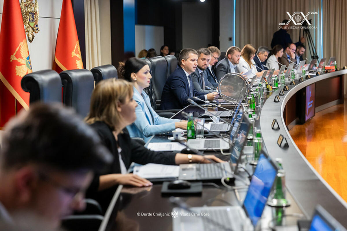 Fotografija uz vijest: Vlada usvojila izmjene zakona za usklađivanje sa Zakonom o životnom partnerstvu lica istog pola